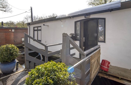 De Weteringschans Boat Rental | Houseboat-Amsterdam-center