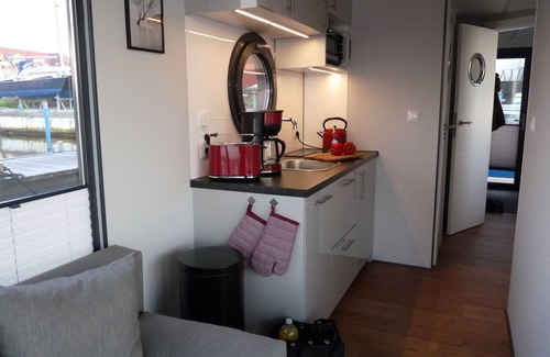 Fuhlendorf Boat Rental | Houseboat Fjord Lyra with bio sauna and roof terrace in Barth