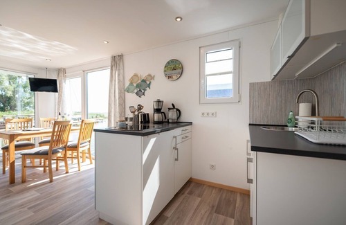 Kroeslin Boat Rental | Houseboat Glaukos