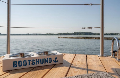 Schleswig Boat Rental | Houseboat Helena
