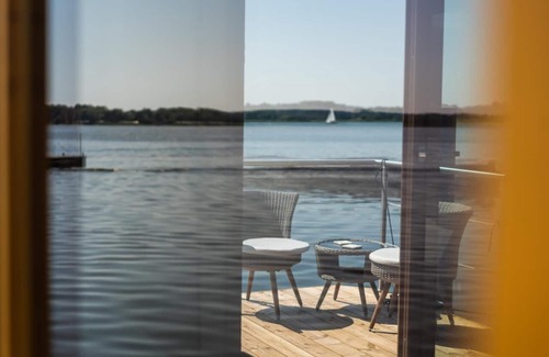Schleswig Boat Rental | Houseboat Helena