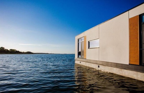 Ribnitz Boat Rental | Houseboat in Ribnitz Damgarten