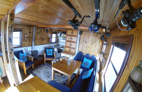 Knysna Boat Rental | Houseboat in Knysna, beautiful views,spacious, relaxing and in a unique location