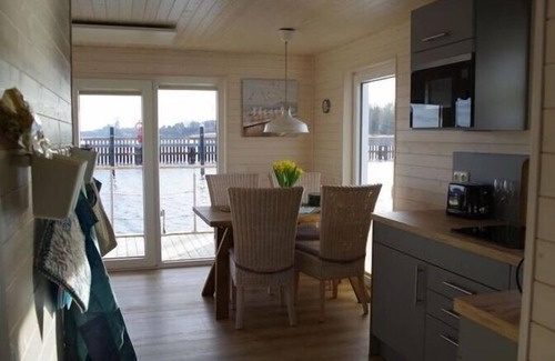 Knieper Nord Boat Rental | Houseboat Liliput Comfortable holiday residence
