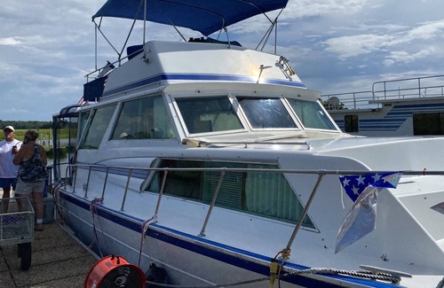 Eufaula Boat Rental | Houseboat on Lake Eufaula Fish from your boat
