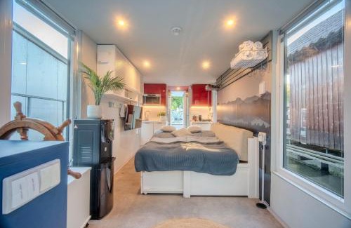 Smichov Boat Rental | Houseboat Prague with Paddle Boat -Sail, Explore and Relax