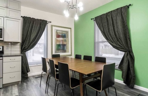 West Columbus House | Housepitality - The Mint Julep House