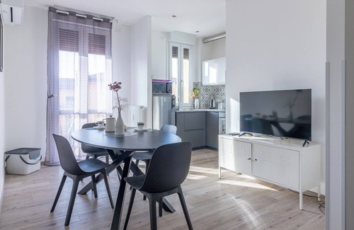 Bolognina Apartment | HouSmart Donato Creti 75