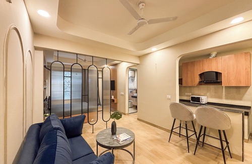 Gurugram Hotel | Housr 1 BHK Apartment Sector 42 Gurgaon