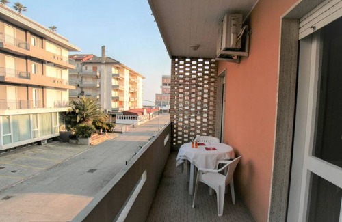 Jesolo Apartment | Houston (HUH7KEZ)