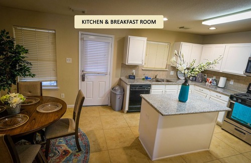 Mission Bend House | Houston SW - Sugarland 5 Bed 2 Bath - 9 Beds