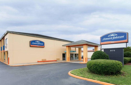 Northwest Hotel | Howard Johnson by Wyndham Virginia Beach