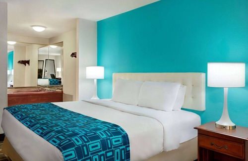Lookout Valley Neighborhood Association Hotel | Howard Johnson by Wyndham Chattanooga Lookout Mountain I-24