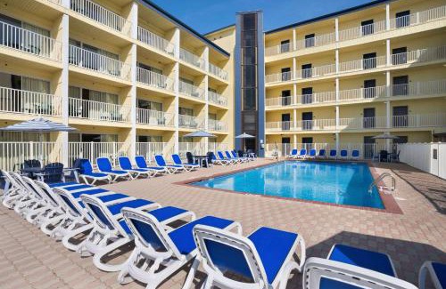 Ocean City Hotel | Howard Johnson by Wyndham Ocean City Oceanfront