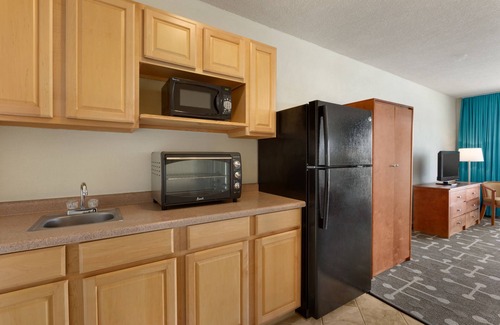 Ocean City Hotel | Howard Johnson by Wyndham Ocean City Oceanfront