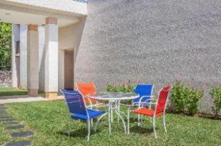 Salem Hotel | Howard Johnson by Wyndham Salem Hotel & Conference Center