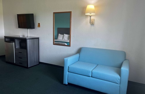 Galveston Hotel | Howard Johnson by Wyndham Galveston