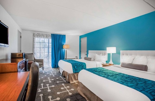 Hershey Hotel | Howard Johnson by Wyndham Hershey