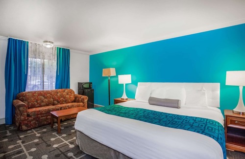 Hershey Hotel | Howard Johnson by Wyndham Hershey