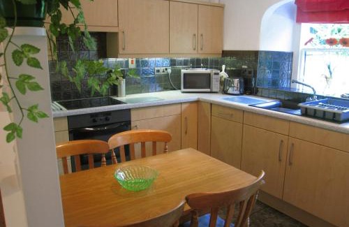 Troutbeck Bridge House | Howarth Cottage - Troutbeck Bridge