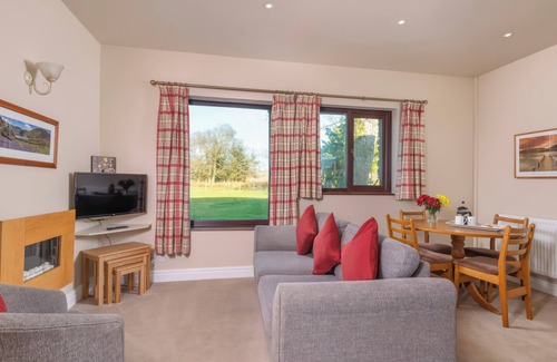 Penrith Cottage | HOWE END, pet friendly, with a garden in Mungrisdale