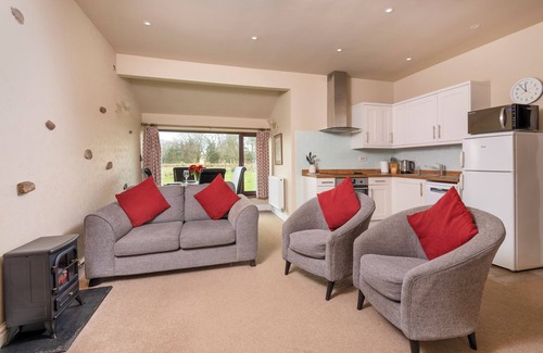 Penrith Cottage | HOWE TOP, pet friendly, with a garden in Mungrisdale