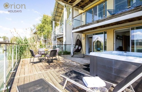 Cirencester House | Howells Mere 27, Crane Lodge