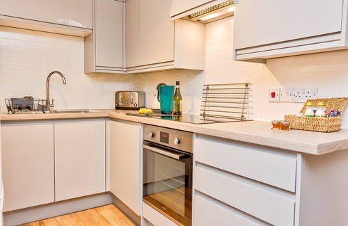 Sedbergh Apartment | Howgills Apartment 7 (self-catering accommodation with free parking and Wi-Fi)