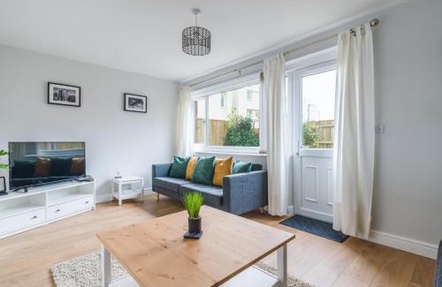 Newcastle-upon-Tyne House | Howick House - Large 3 bedroom house, Gosforth