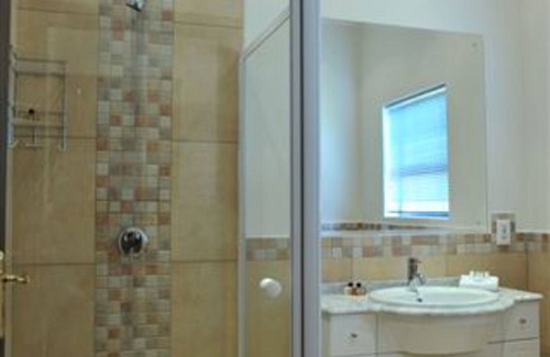 Greater Johannesburg Metropolitan Area Hotel | Hoyohoyo Chartwell Lodge