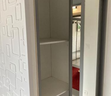Meaux Bed & Breakfast | HSH France Chambre City 2 Proche de Disney