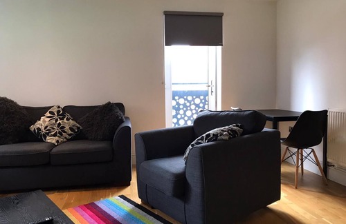 Hull Old Town Apartment | HU1 Stylish cosy central apartment H3