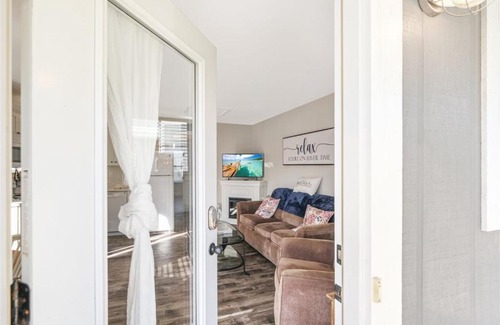 Ottawa House | Huck Finn #26