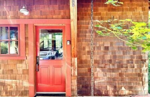 Eastsound House | Huckleberry House - New Listing!