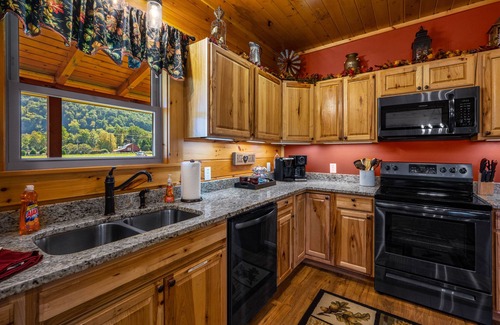 Maggie Valley Cabin | Huckleberry Lodge ~ Fall Color ~ New Cabin by Willow Tree Cabins