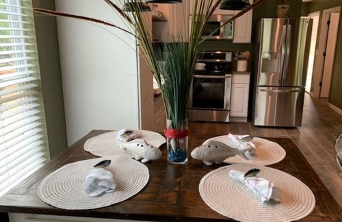 Trenton Cottage | Huckleberry, Quite, Great Fishing, affordable