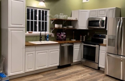 Trenton Cottage | Huckleberry, Quite, Great Fishing, affordable