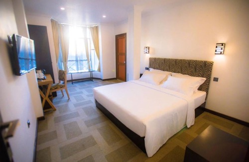 Nuwara Eliya Hotel | Huddle