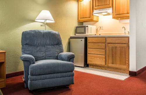 Hudson Apartment | Hudson Inn & Suites