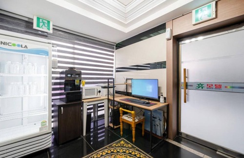 Gumi Hotel | HUE MOTEL