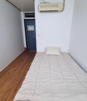Seolcheon-myeon Hotel | Huestay Gumdan