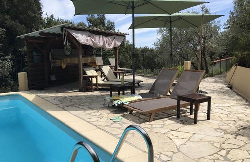 Callas House | Huge 12x5m saltpool. Unique 8000m2 naturist property, 5min to Callas square .