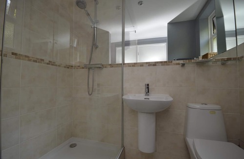 Merchiston House | Huge 4 bed apartment with balcony