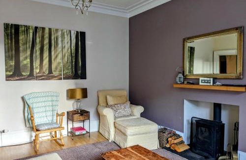 Jedburgh Apartment | Huge 4 Bed Apt - Perfect Base to Explore The Borders