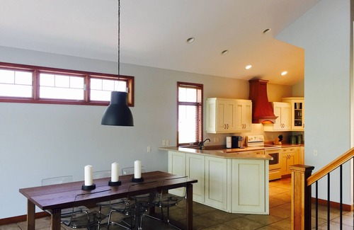 Angola House | HUGE 5 Bedroom Lake House Retreat On Crooked Lake