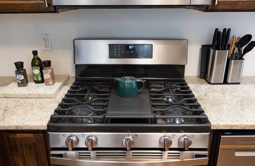 Shaw House | Huge 6Bd House Historic Updated King Bed Shaw