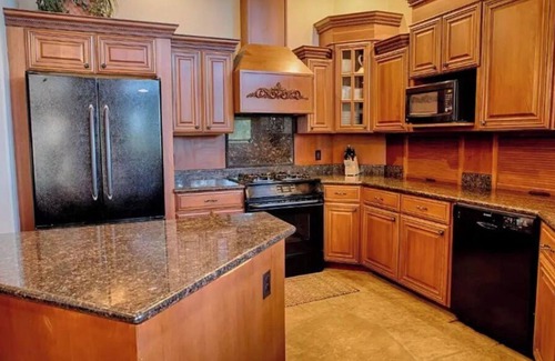 Torreon Cabin | Huge 7 Bedroom Cabin in the Pines of Torreon