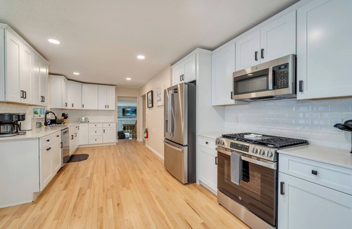 Cape May Court House House | Huge 7 bedroom house - pool, hot tub, full bar, close to Avalon & Stone Harbor