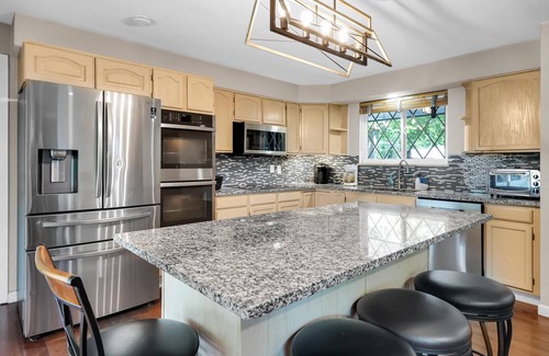Northwest Arvada House | Huge Arvada Retreat! Great quiet neighborhood!