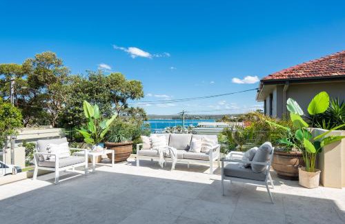 Burraneer House | Huge Bayside Luxury Resort-Style Home with Pool